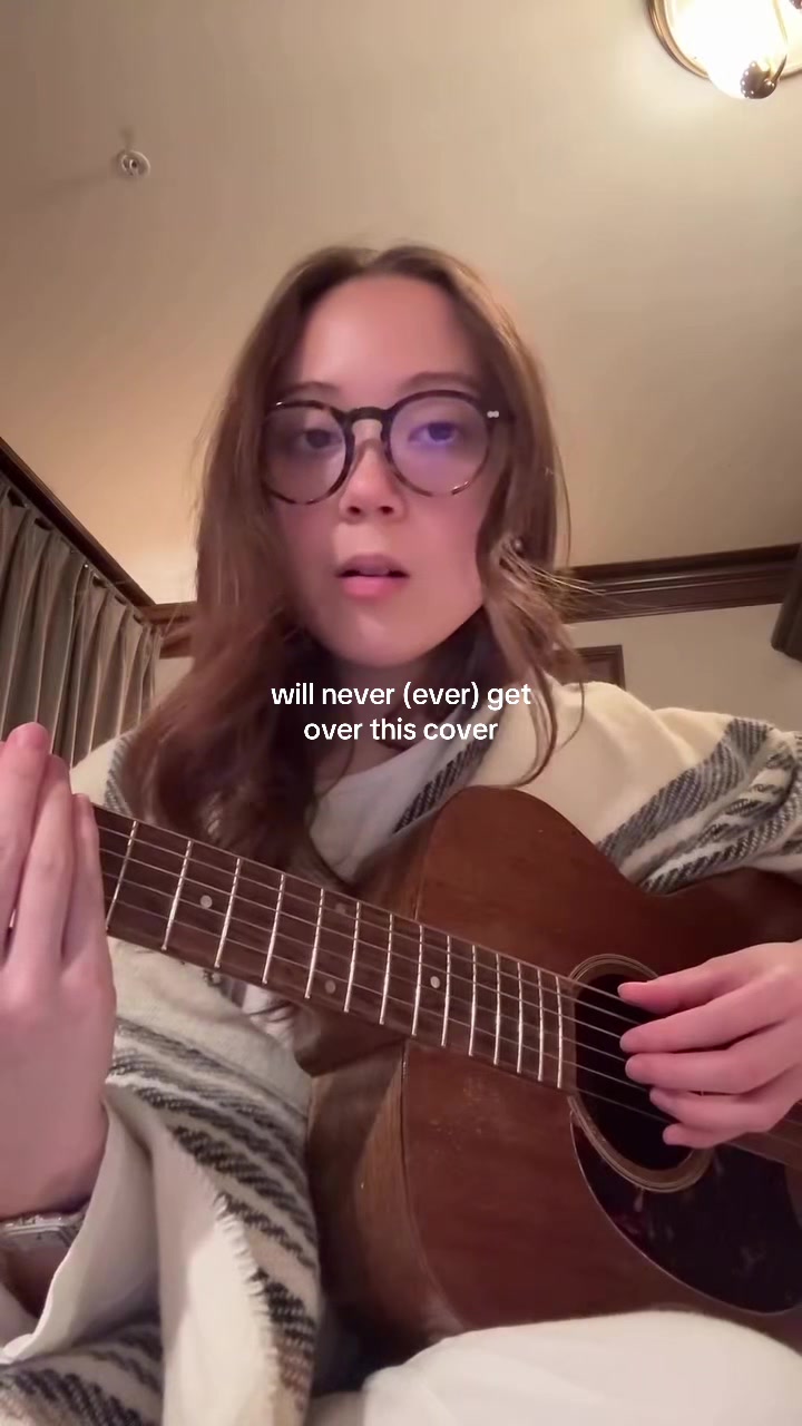 @valentinelaufey (fan account)