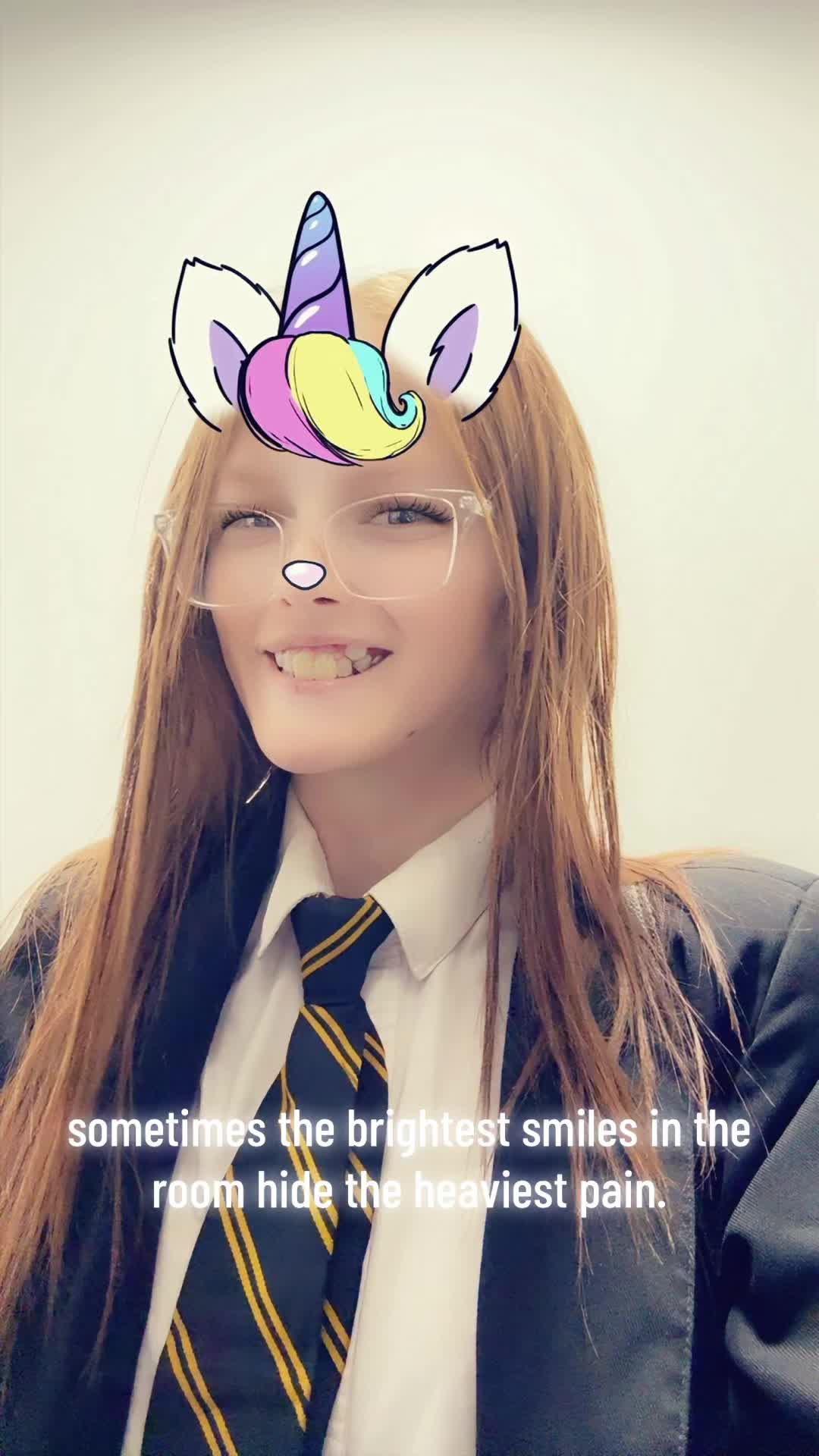 @hannahkennett.