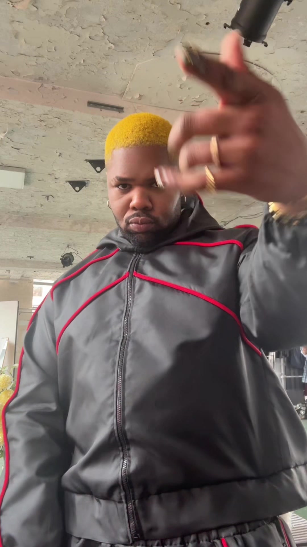 @MNEK
