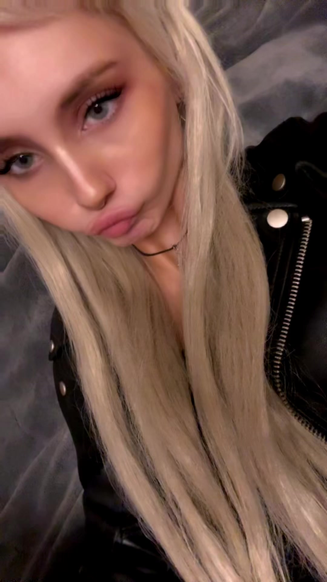 @👸🏼