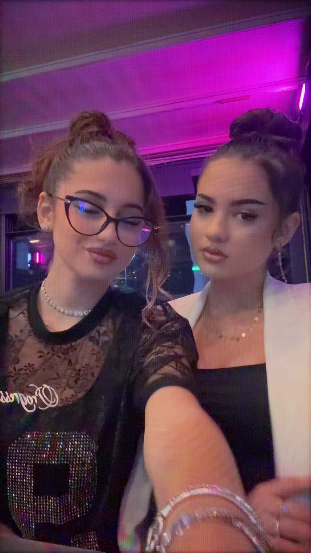 @🖤