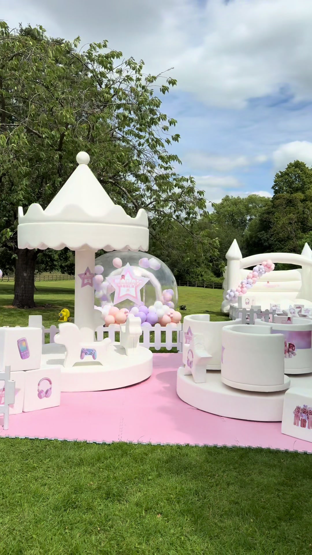 @Luxury softplay company