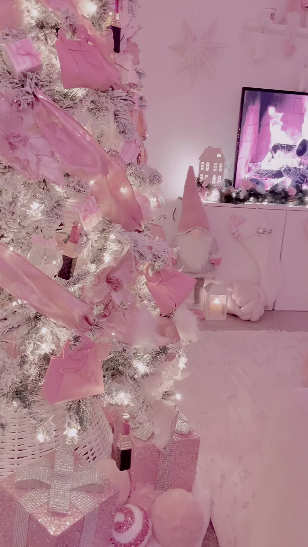 @PerfectPinkHousebyKristina
