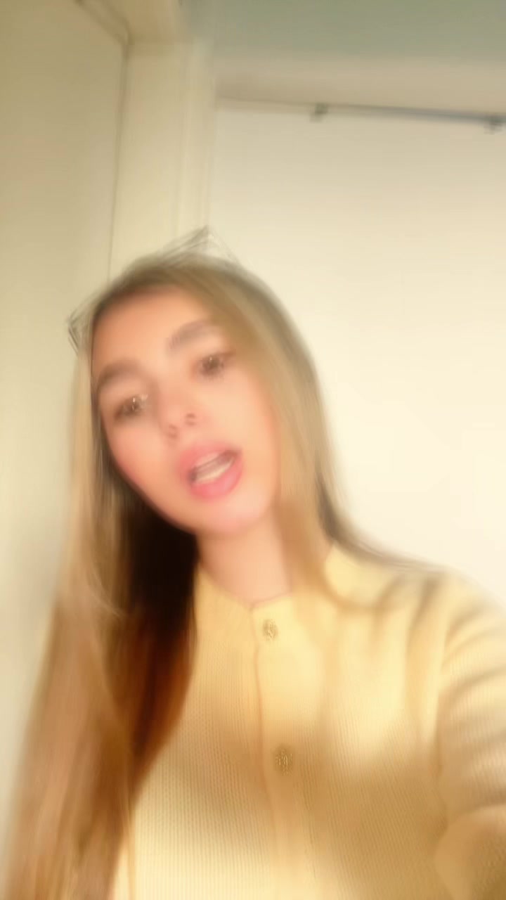 @roxannelewisxxx
