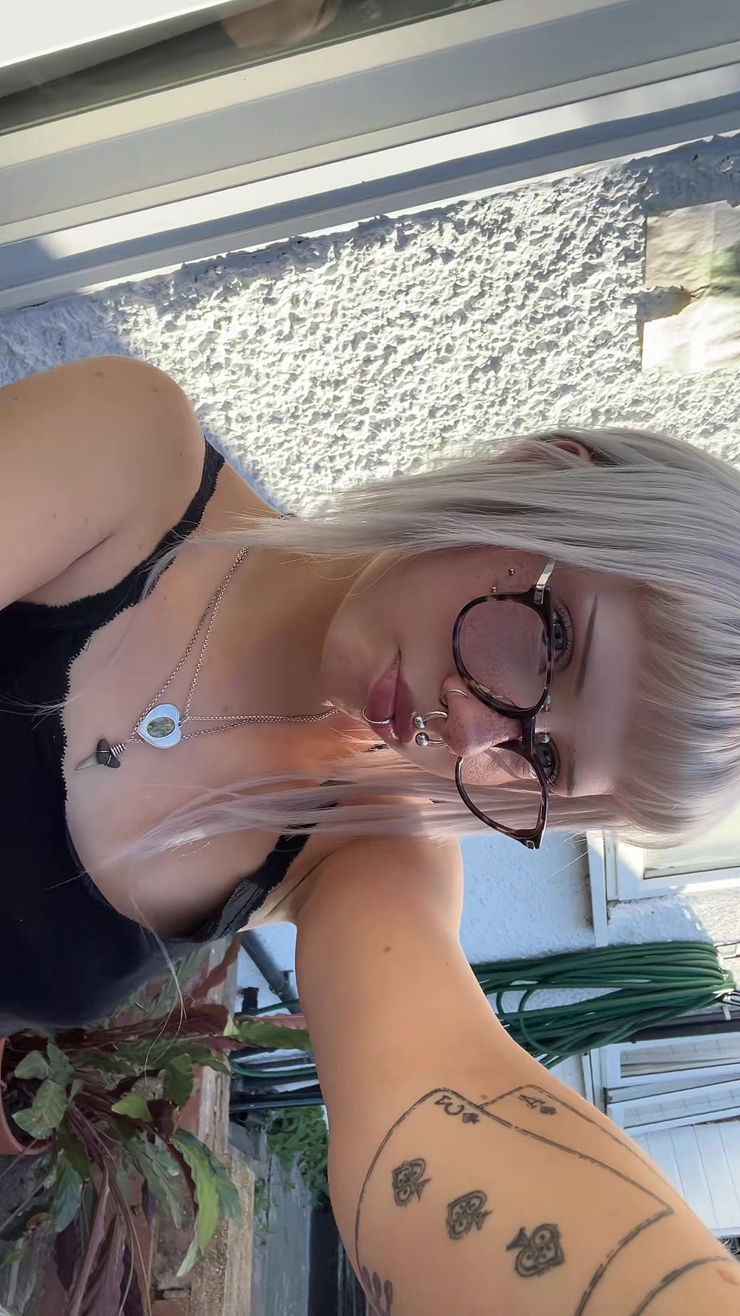 @Scarlet100xx
