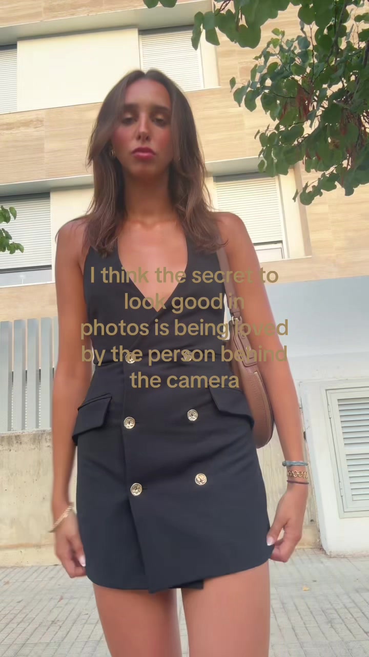 @Jasmine | Flight Attendant