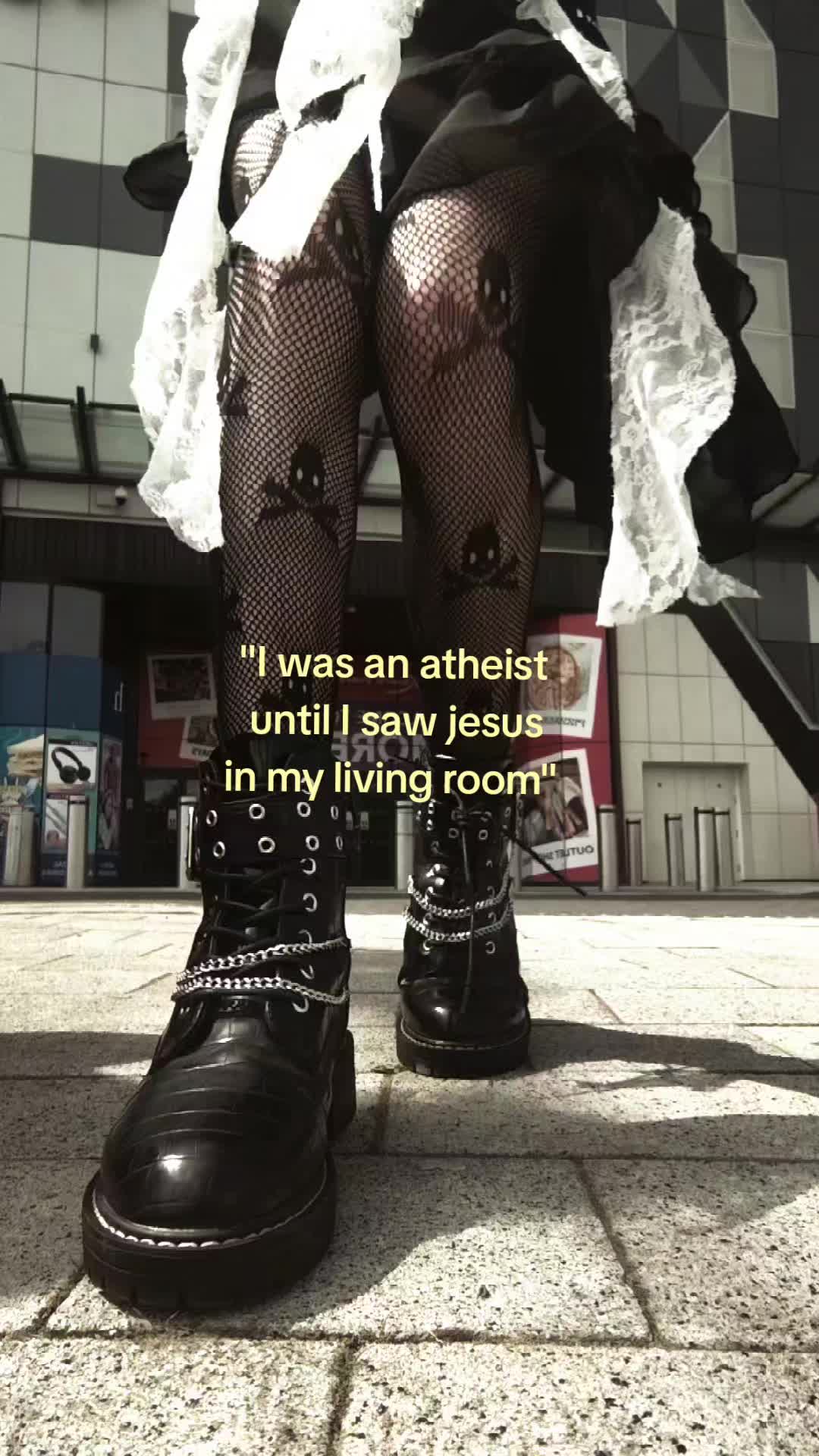@️