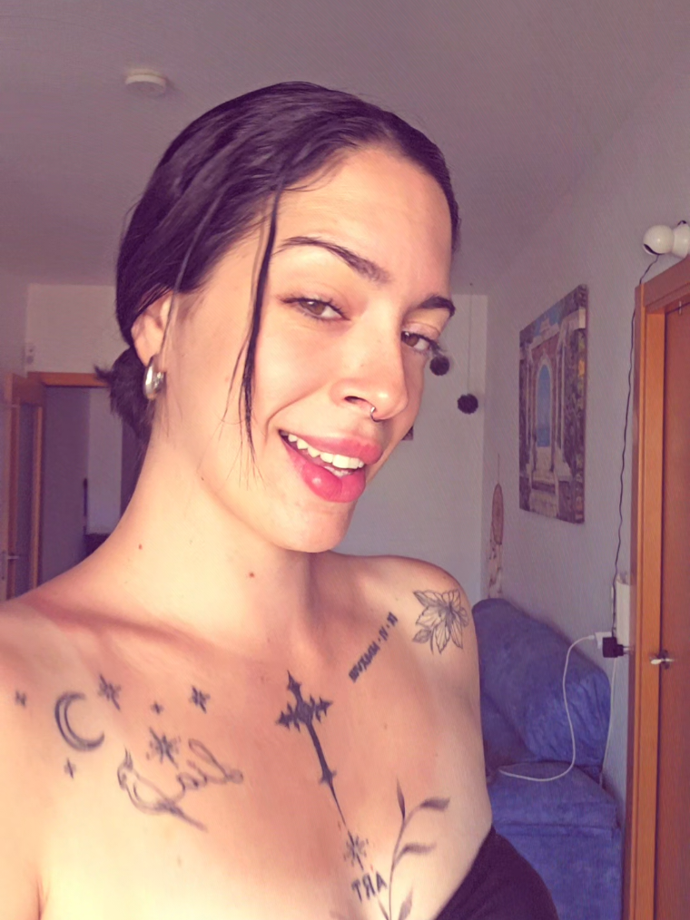 @Eva🖤