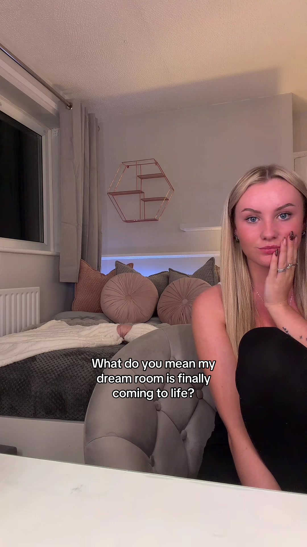 @EmmaMofficial