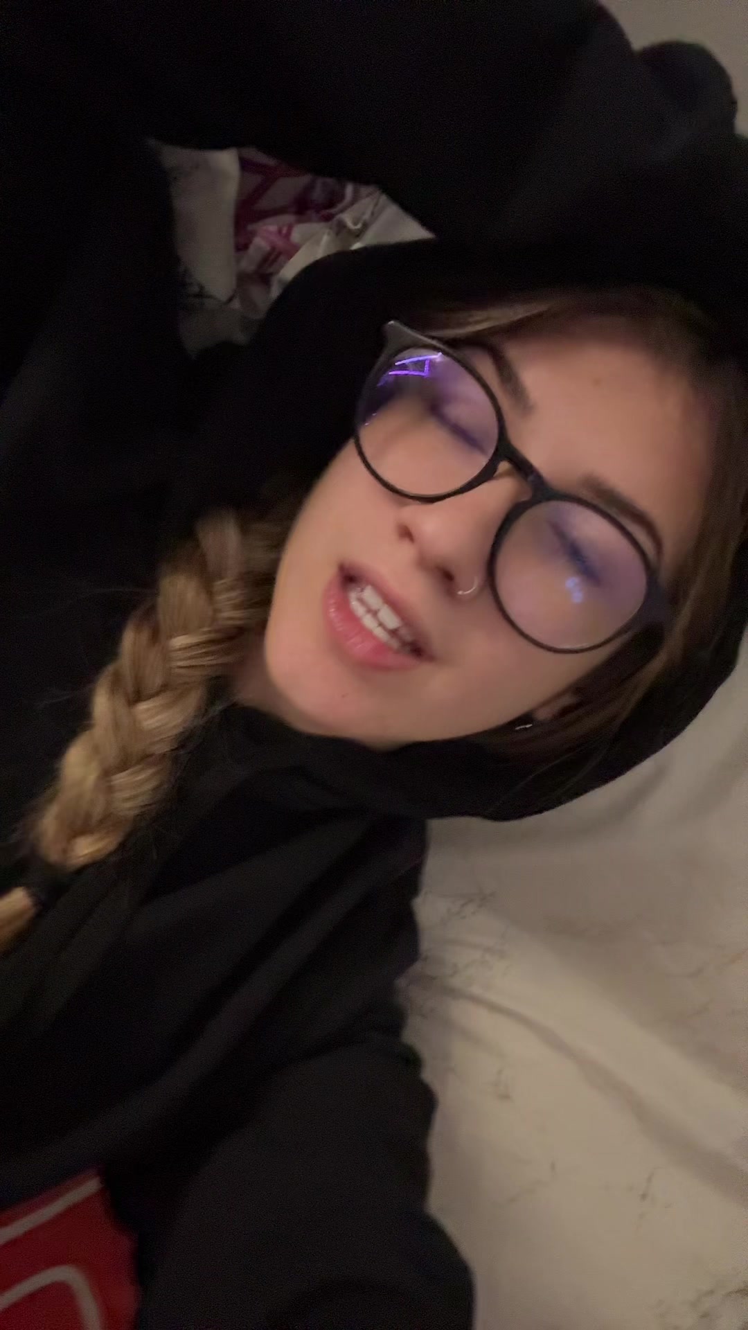 @&iota;&omega;&omega;&omega;🙇🏻&zwj;♀️