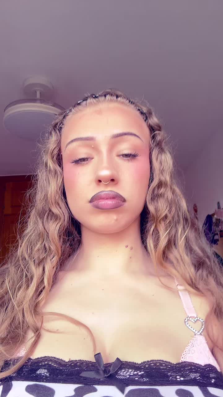 @lachikavampira