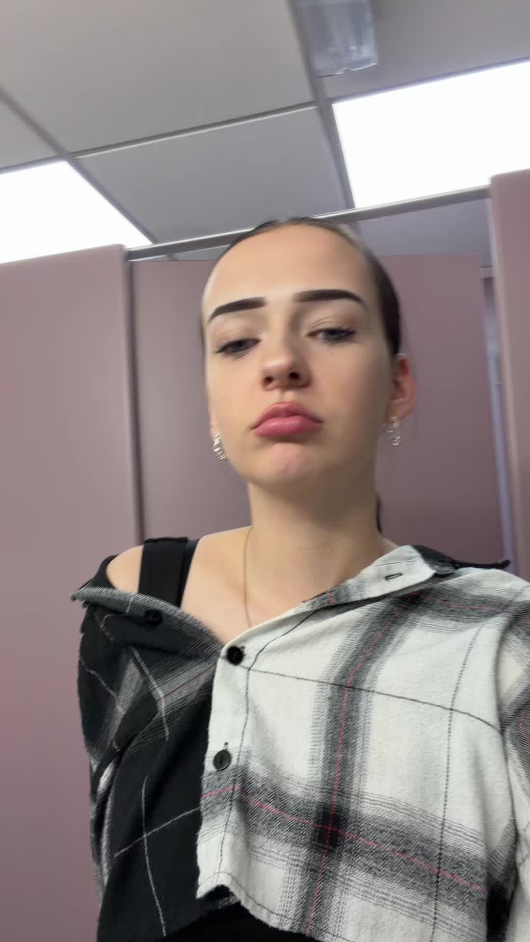 @kaitlyn.