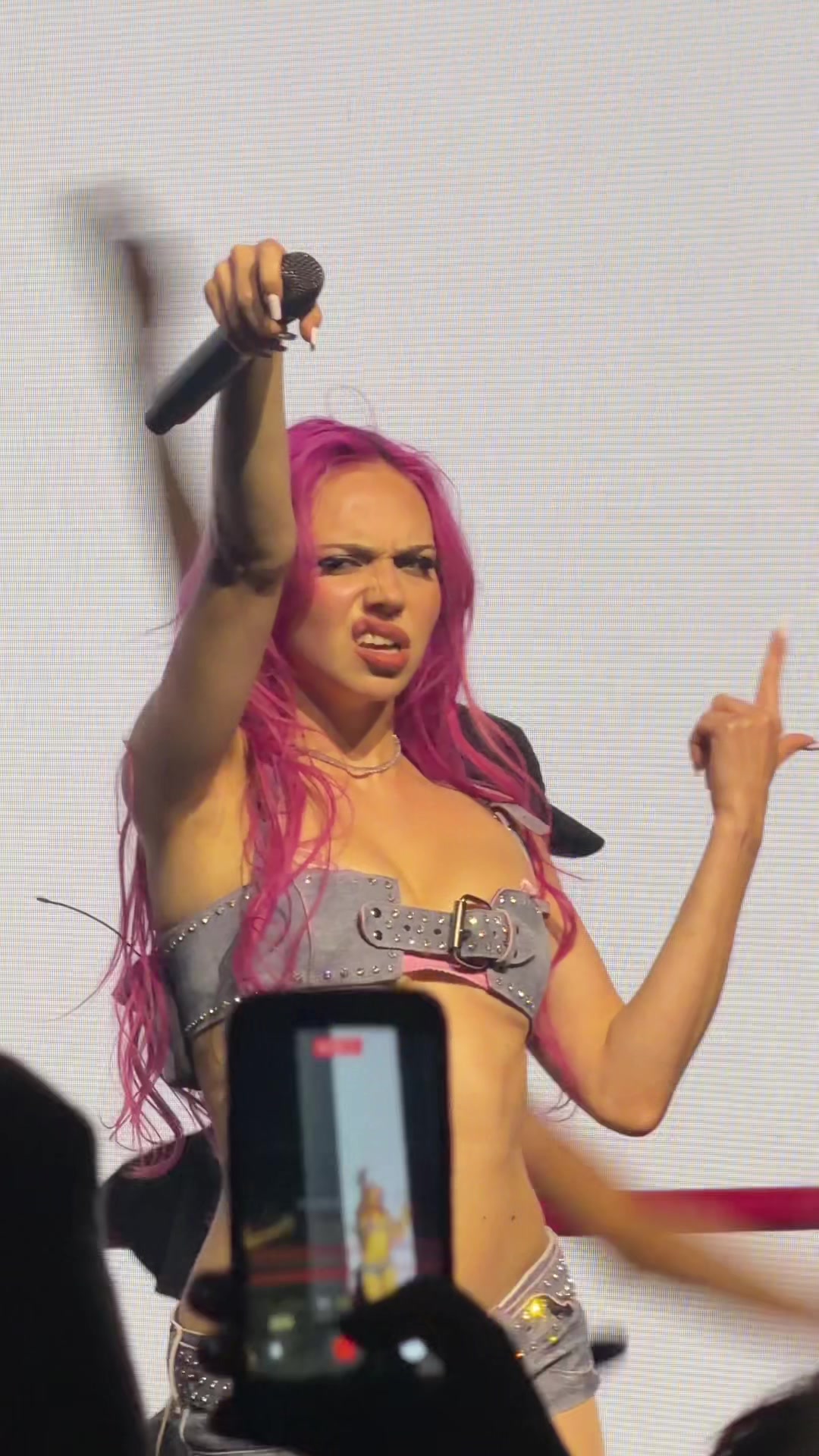 @dina