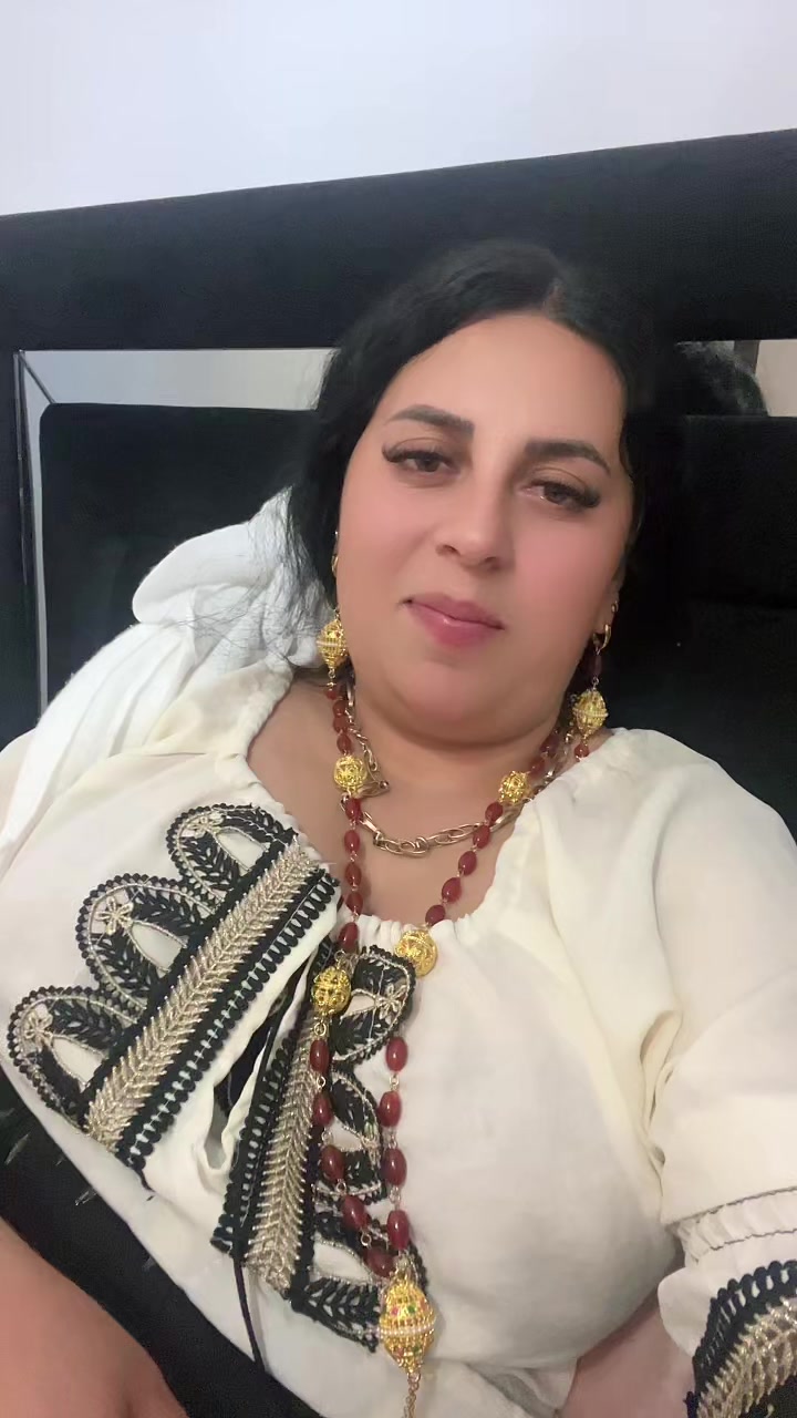 @Nadia bibi28
