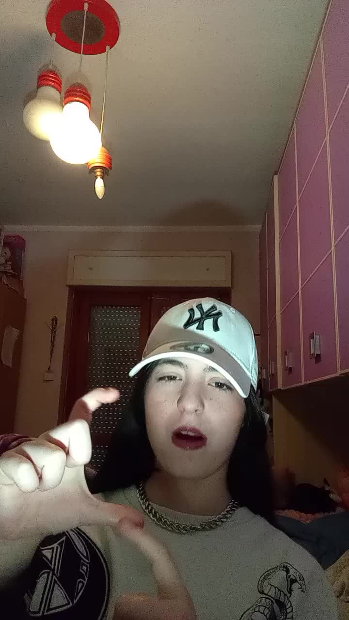 @𝐯𝐚𝐥𝐞𝐧𝐭𝐢𝐧𝐚💋