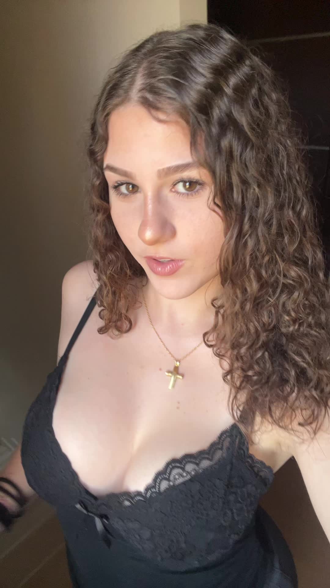 @𝓽𝓸𝓷𝓲𝓪