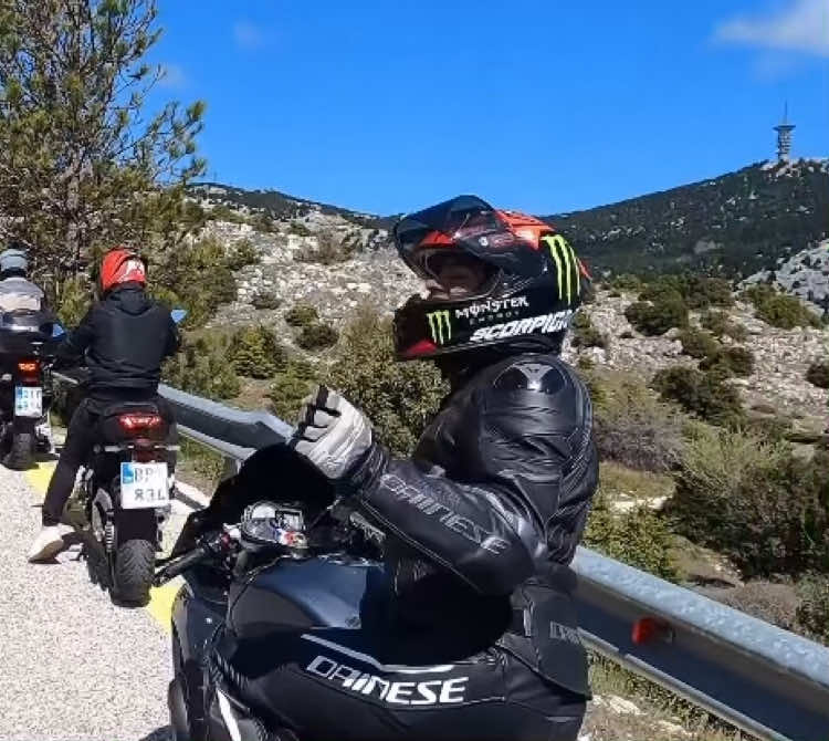 @explorerGRiders