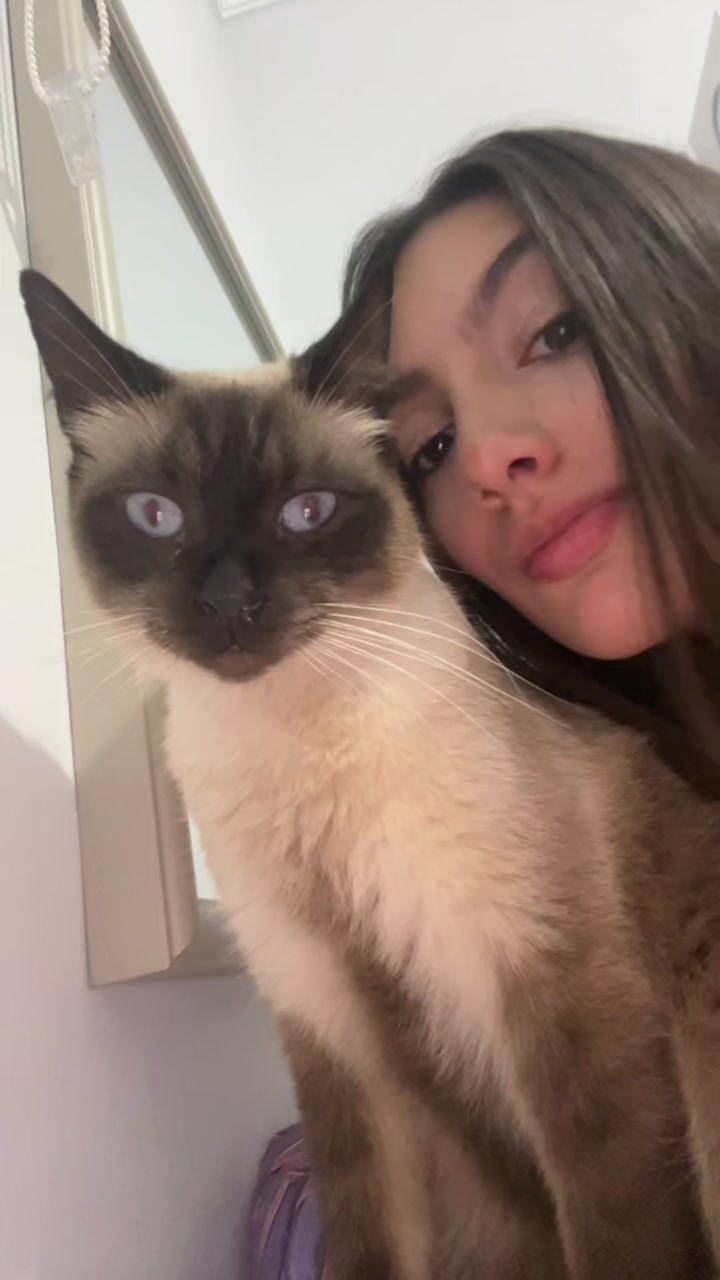 @maría