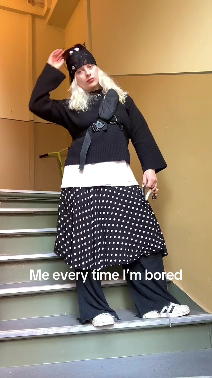 @👣
