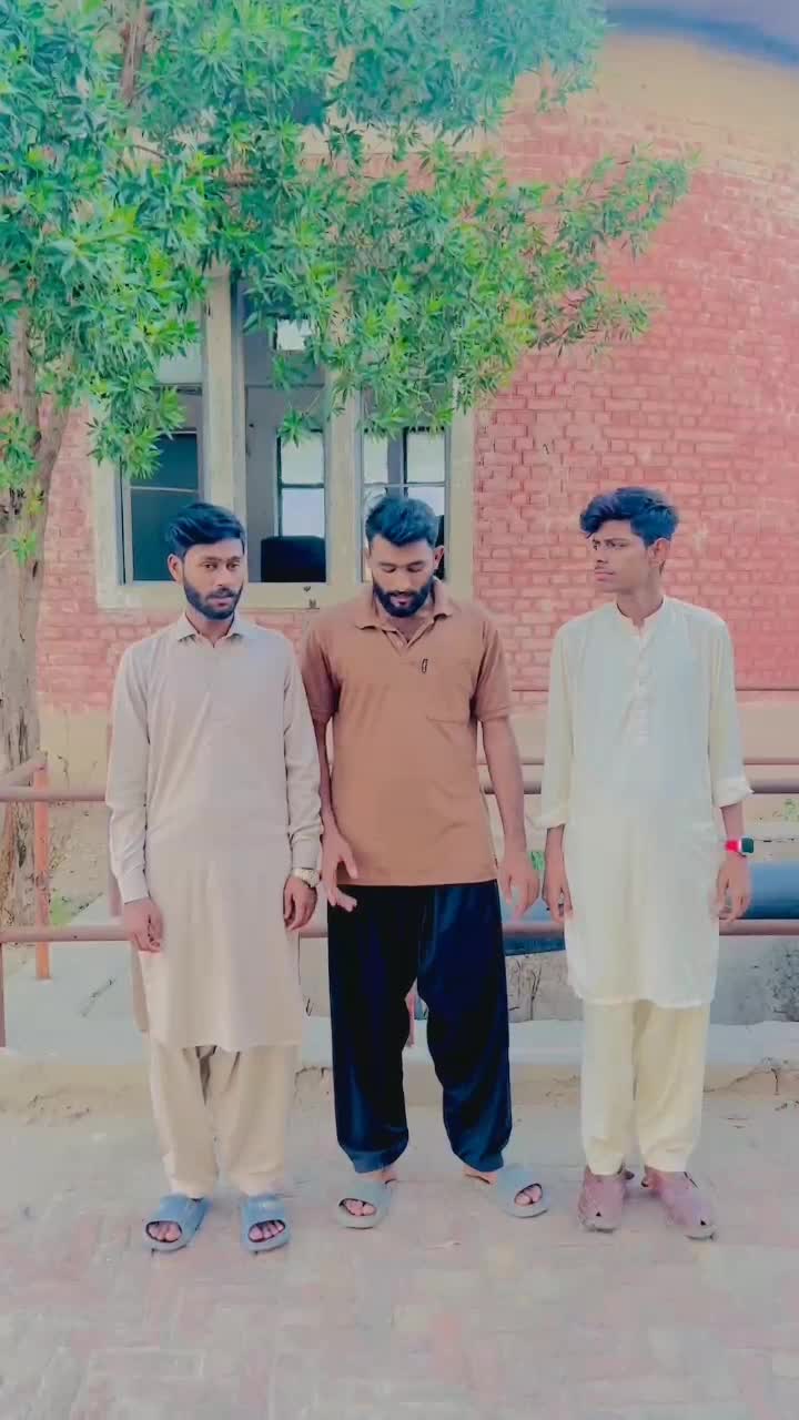 @😂 ملتانی ٹوپی باز 🤪