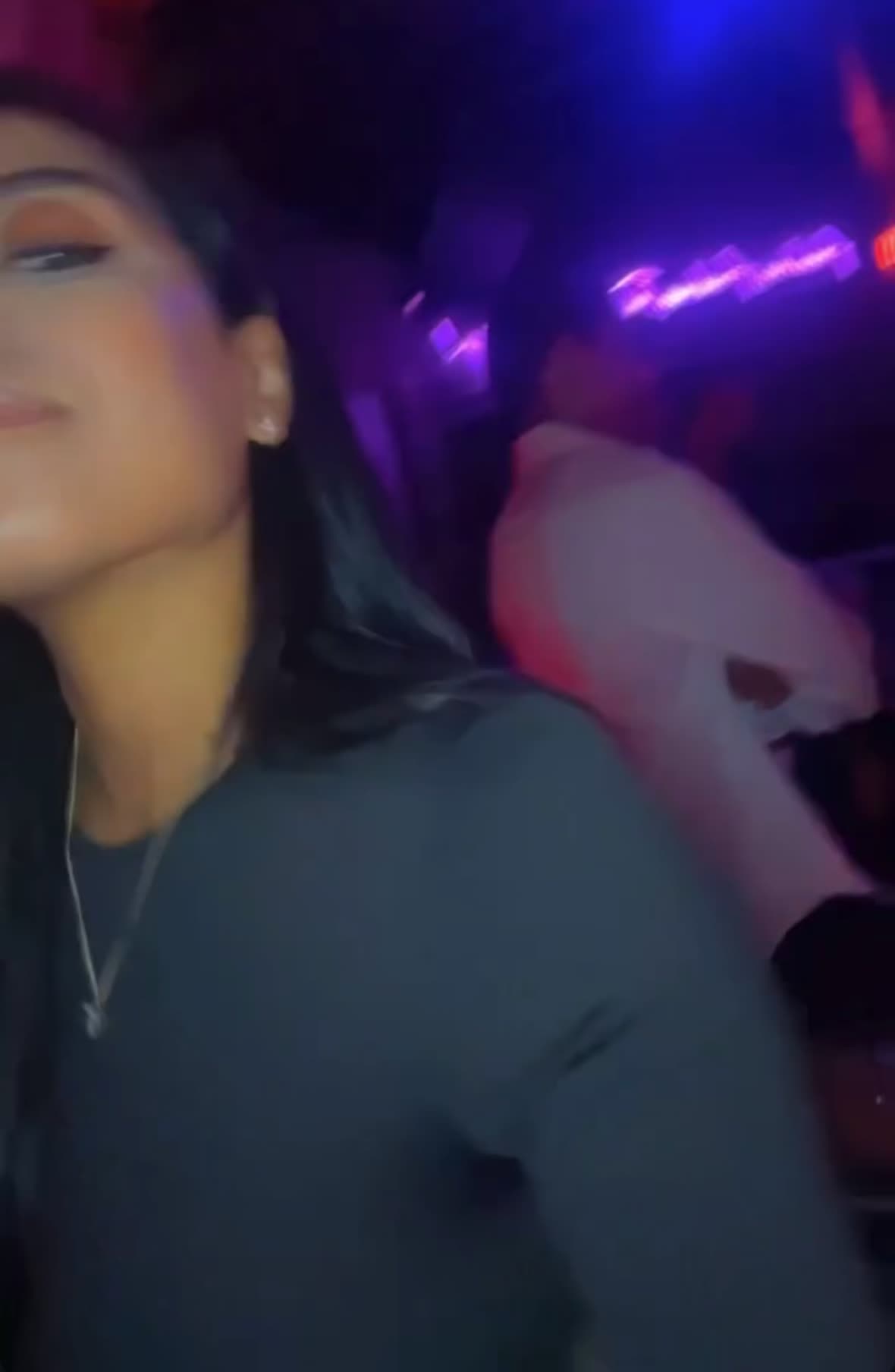 @EleynA