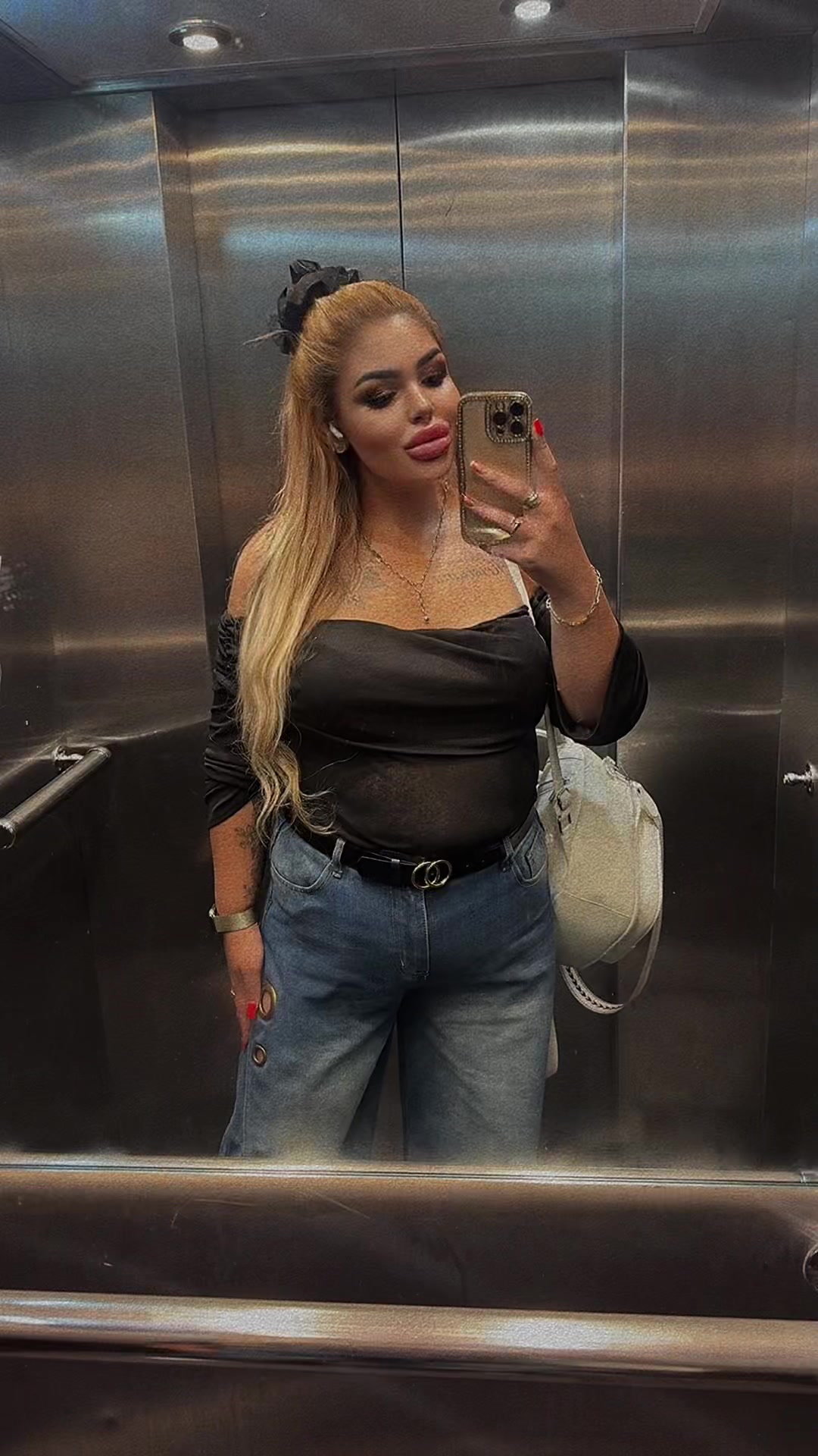 @Anetta Mettowa A