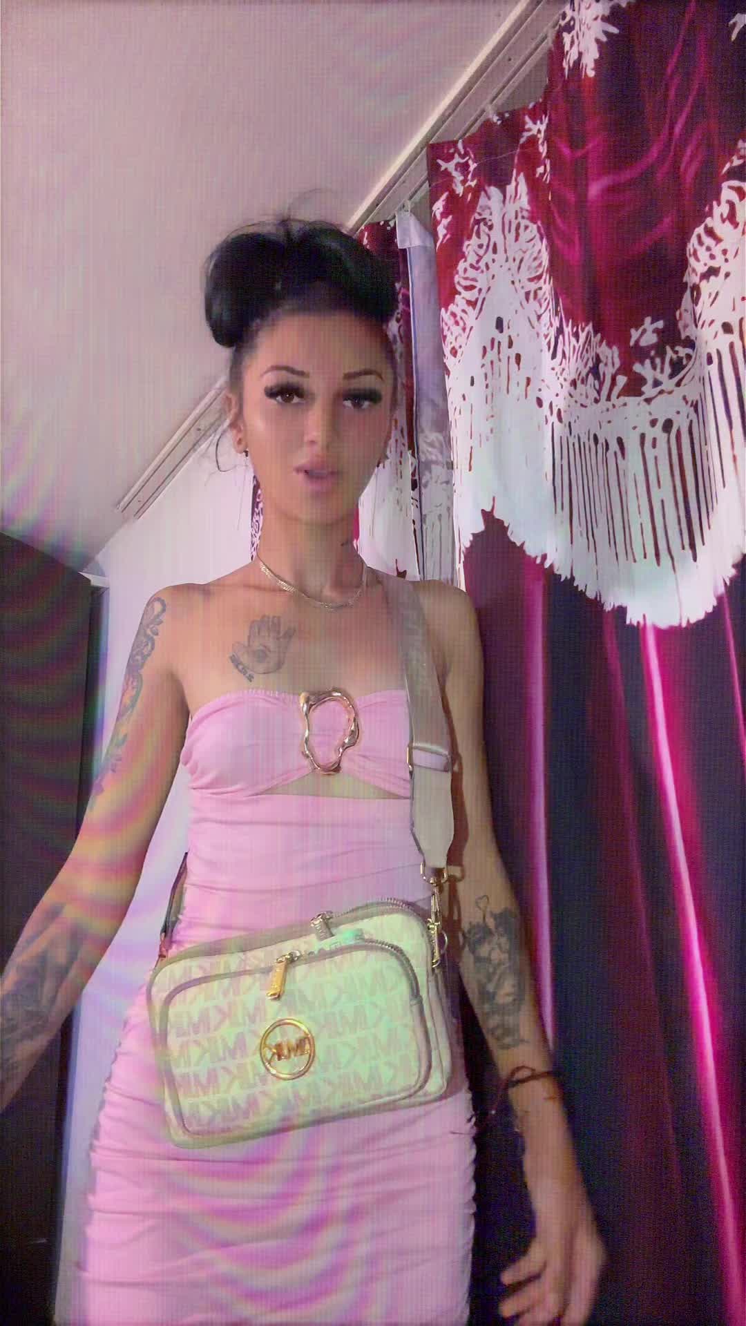 @Elenashalessio