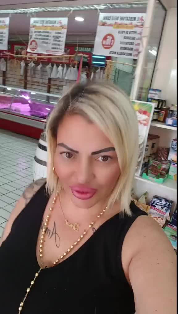 @ChanelFerone