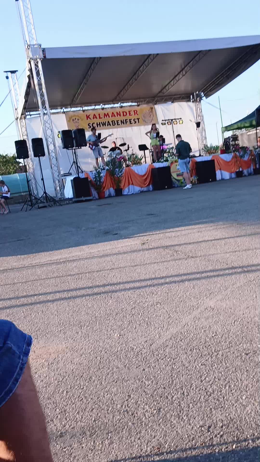 @Dominik Lar