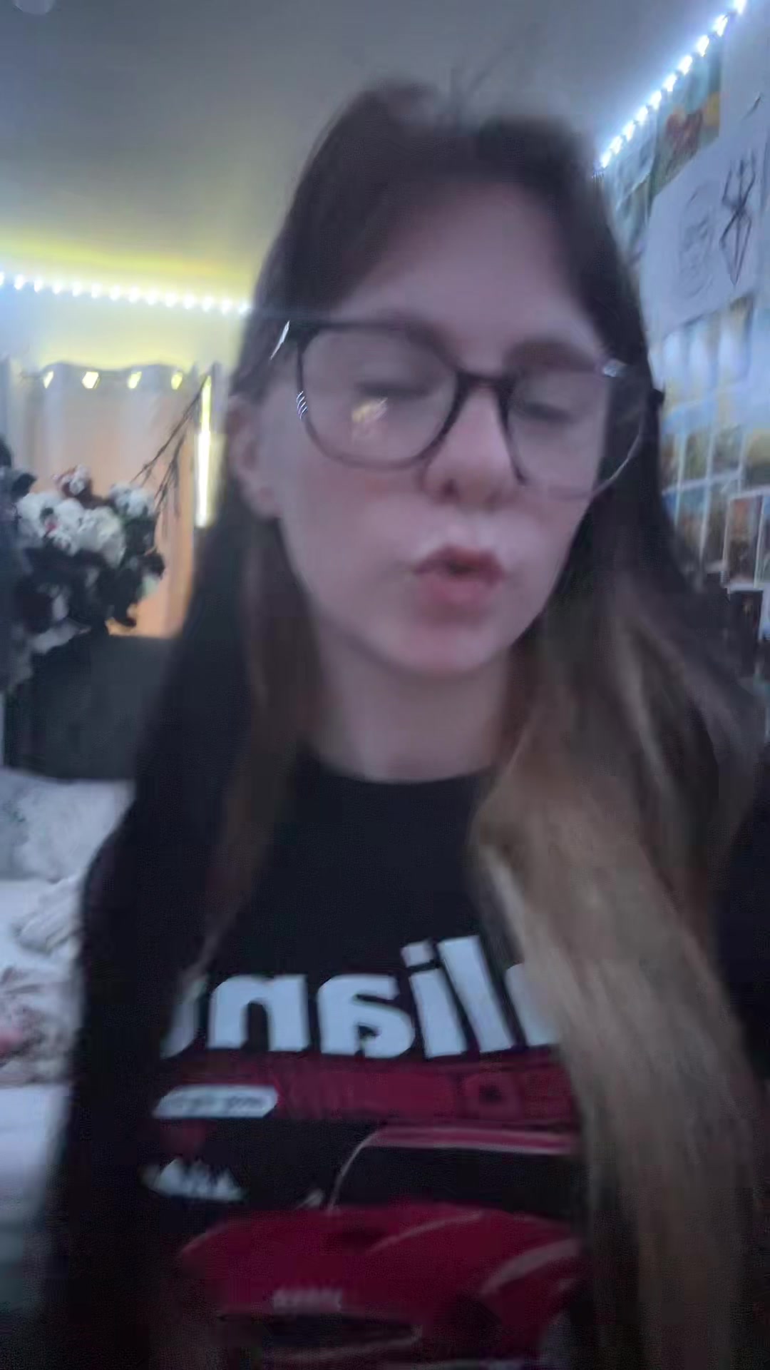 @𝒜𝓁𝒾𝒸ℯ😝