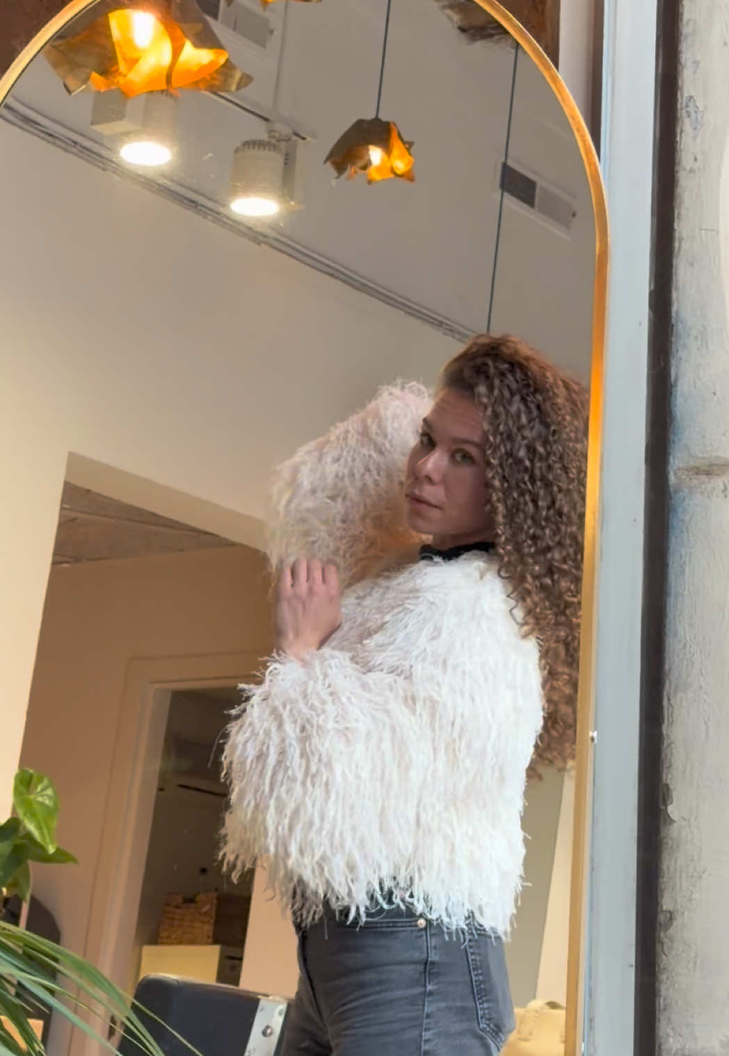 @Nika Curly