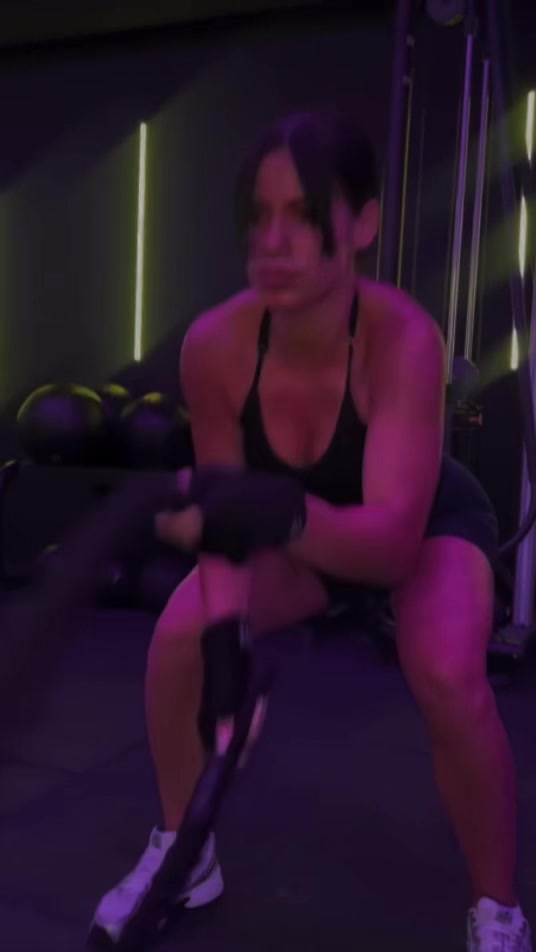 @Pllumbi_