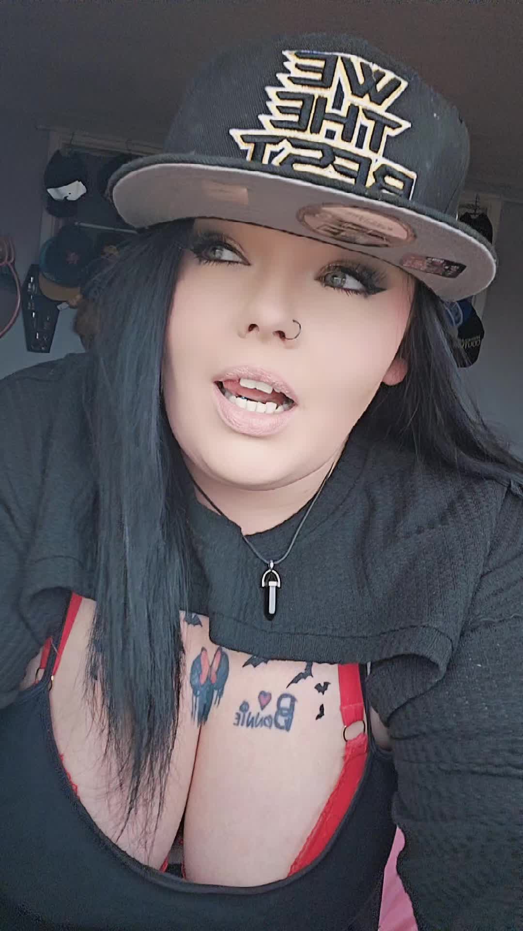 @⛓️🖤Jenny🖤⛓️