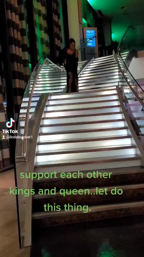 @Linda queen B💃🌎🇱🇨