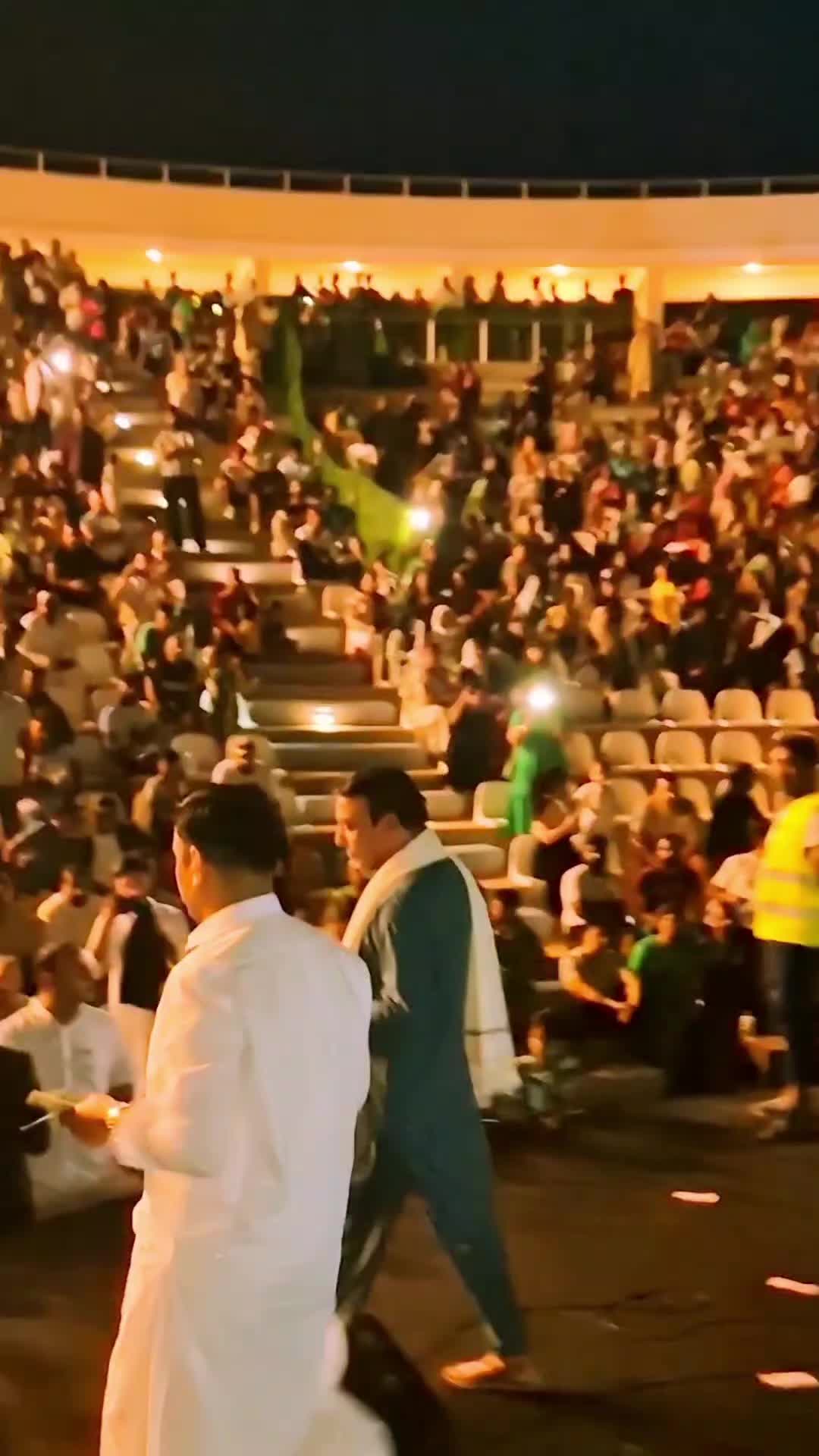 @🎤𝐓𝐚𝐫𝐢𝐪 𝐒𝐚𝐡𝐞𝐫🎤