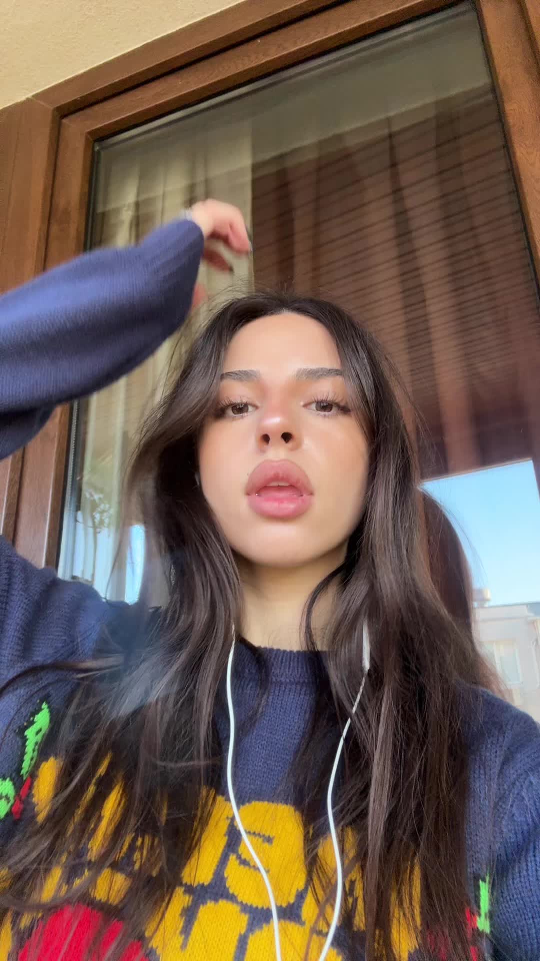 @alexandra