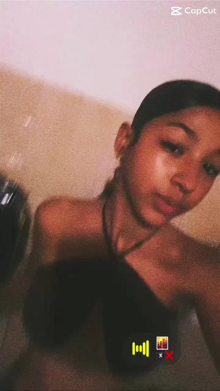 @Badnessi💋