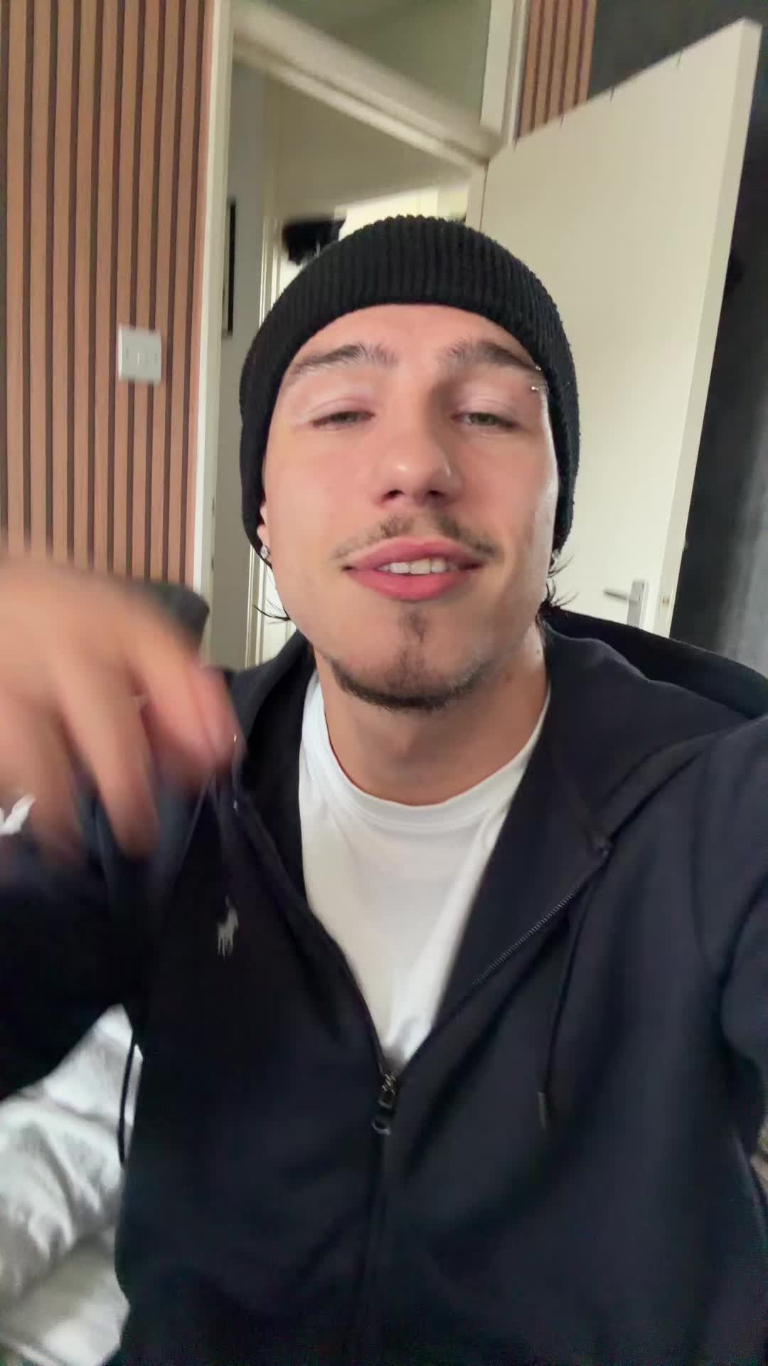 @urmumlovesmilo