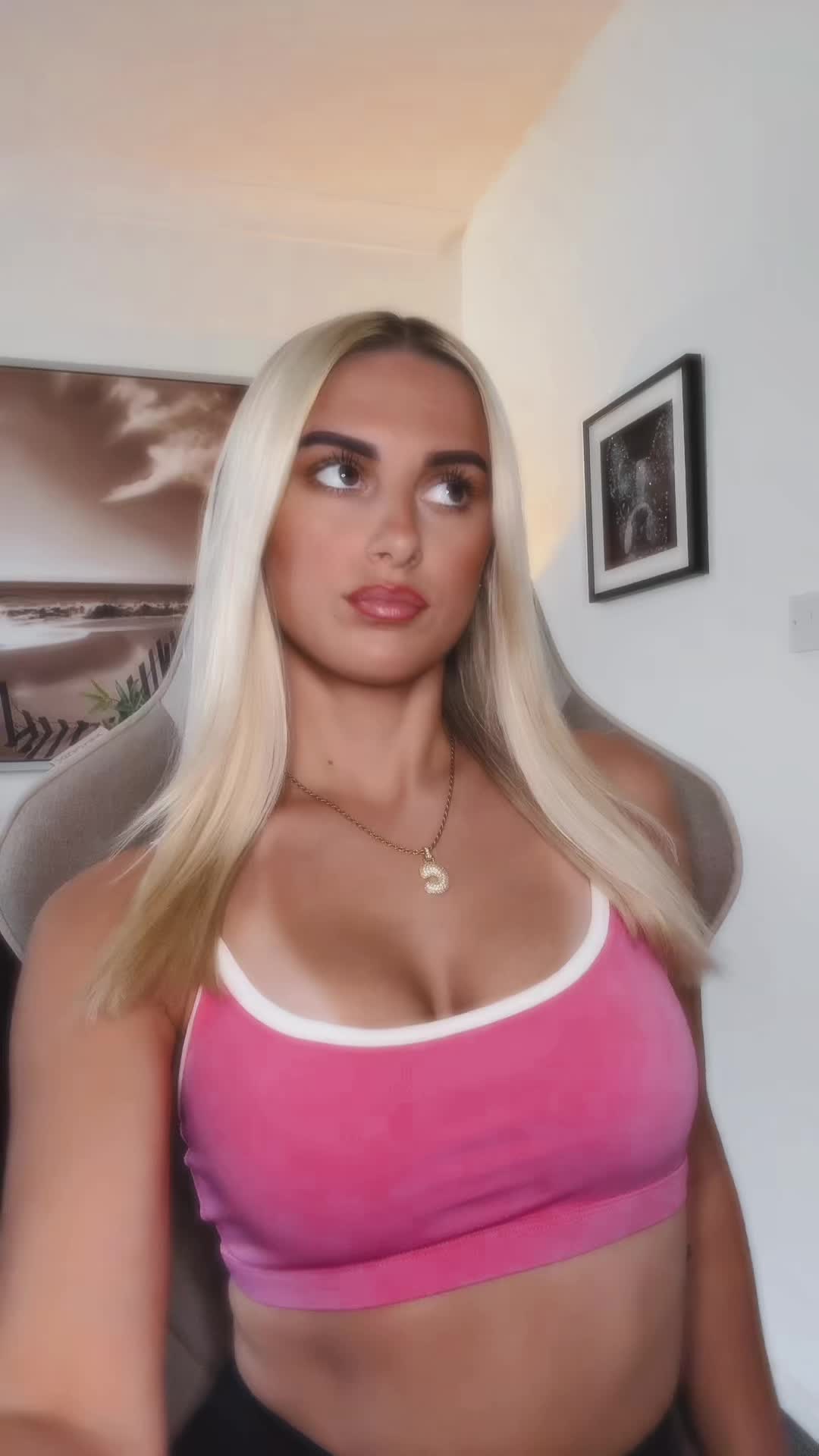 @𝒞𝒽𝒶𝓃𝑒𝓁 𝓈𝓉𝓎𝓁𝑒𝓈ᢉ𐭩