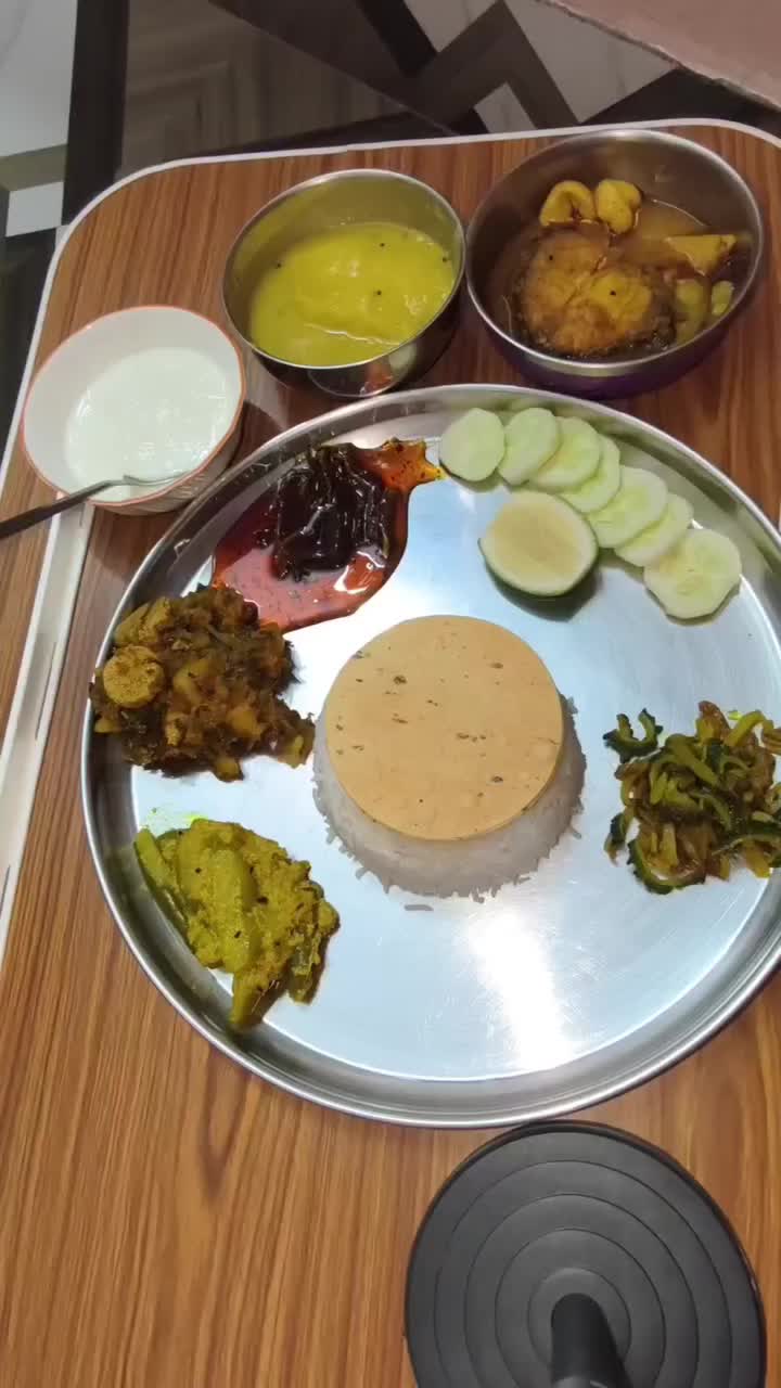 @🌸Eating 😋