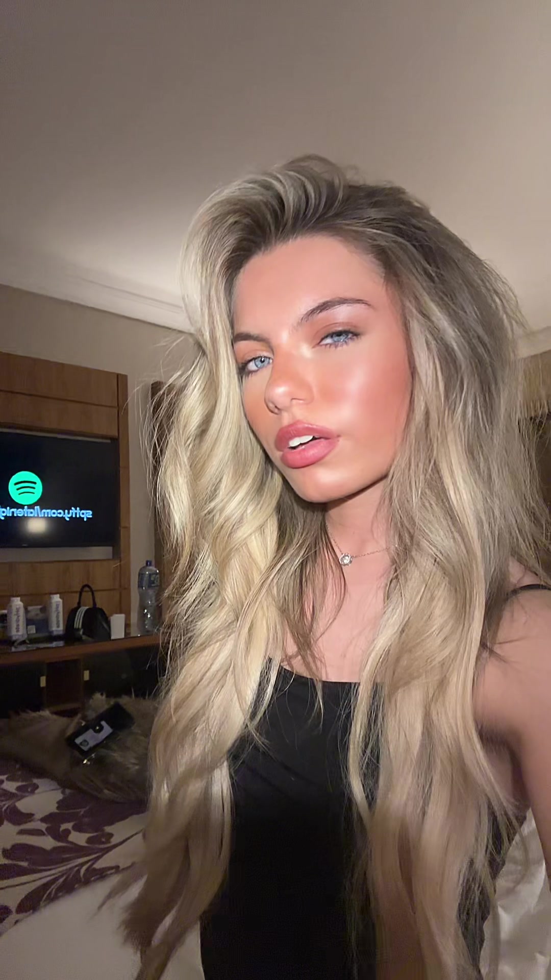 @D