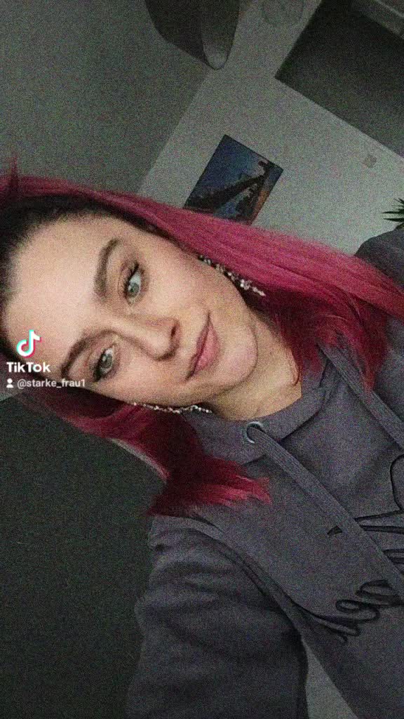 @Melly⚡️