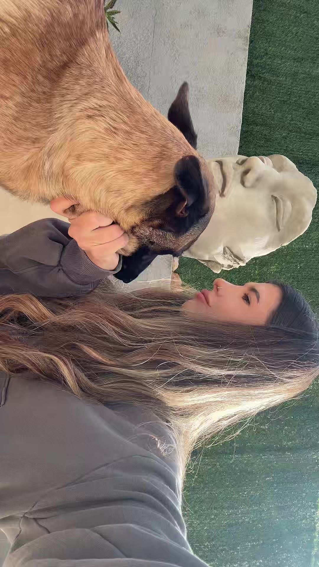 @Raluca