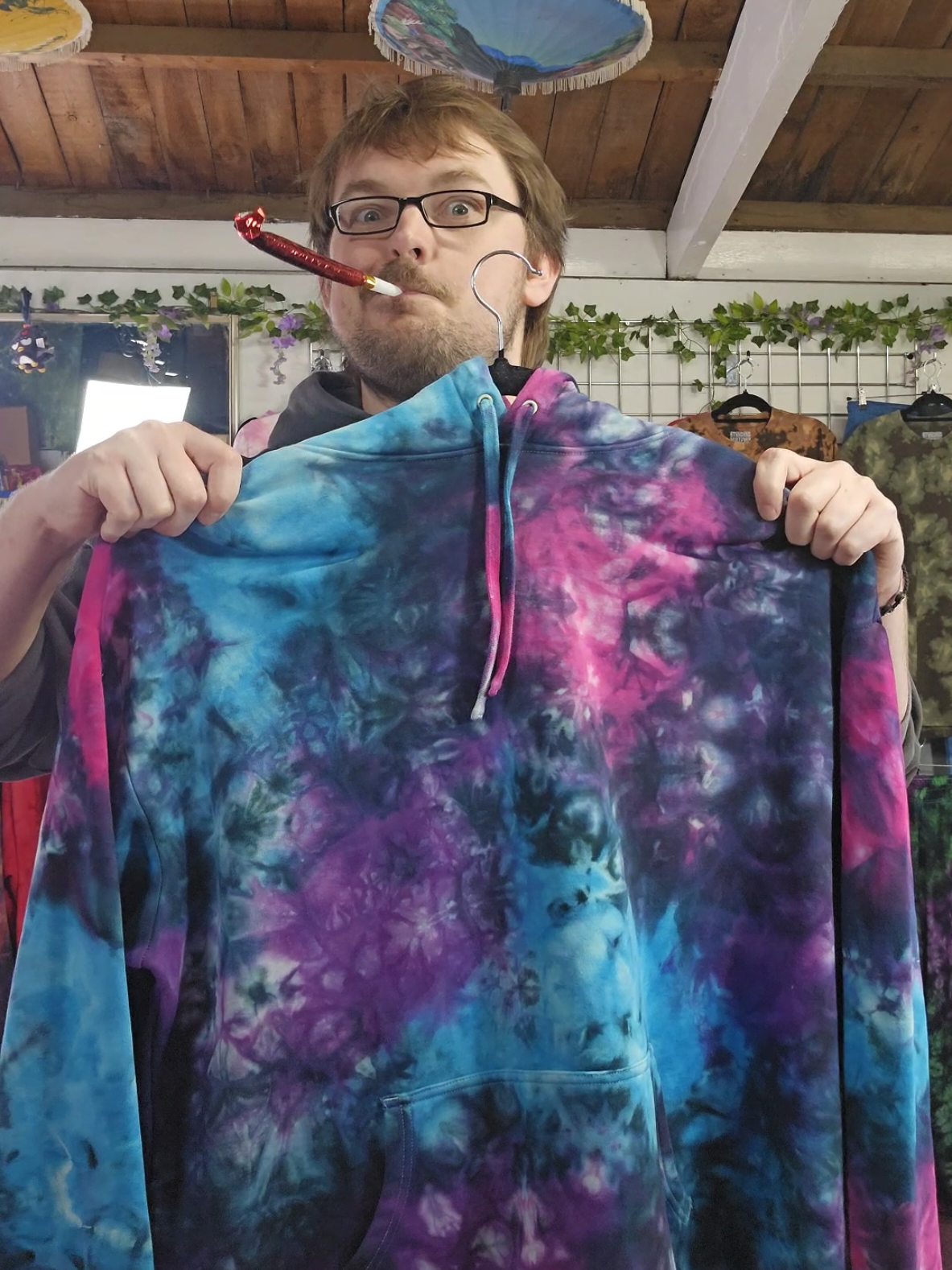 @Stinging Bullfish Tie Dye