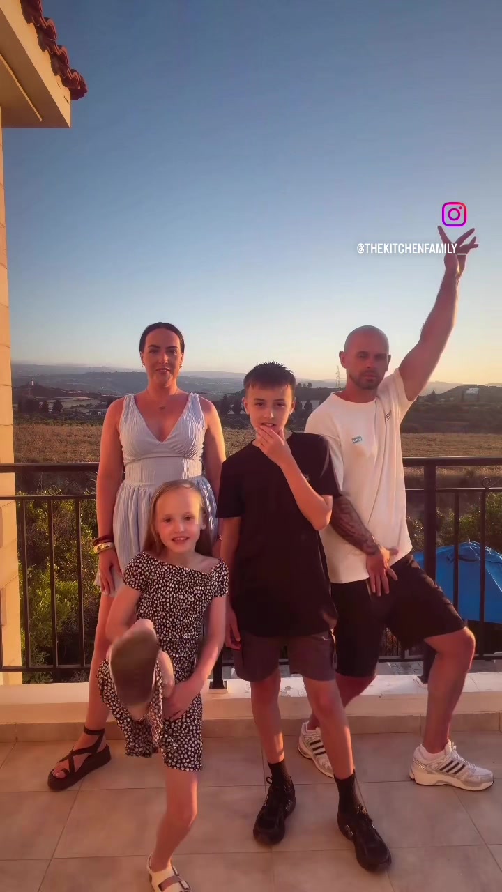 @Chellie &hearts;️ _The Kitchen Family