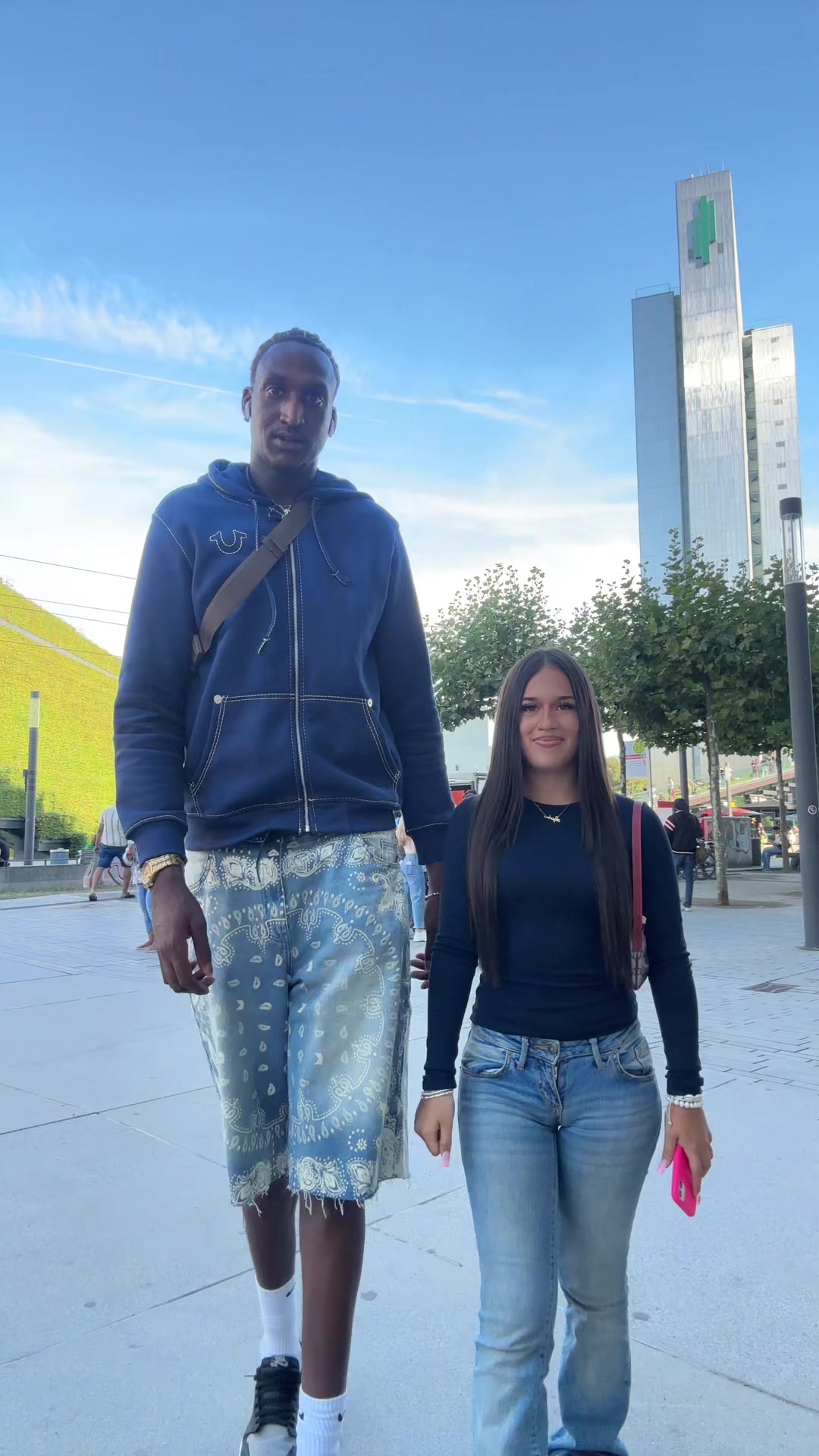 @Rupee7ft2baller