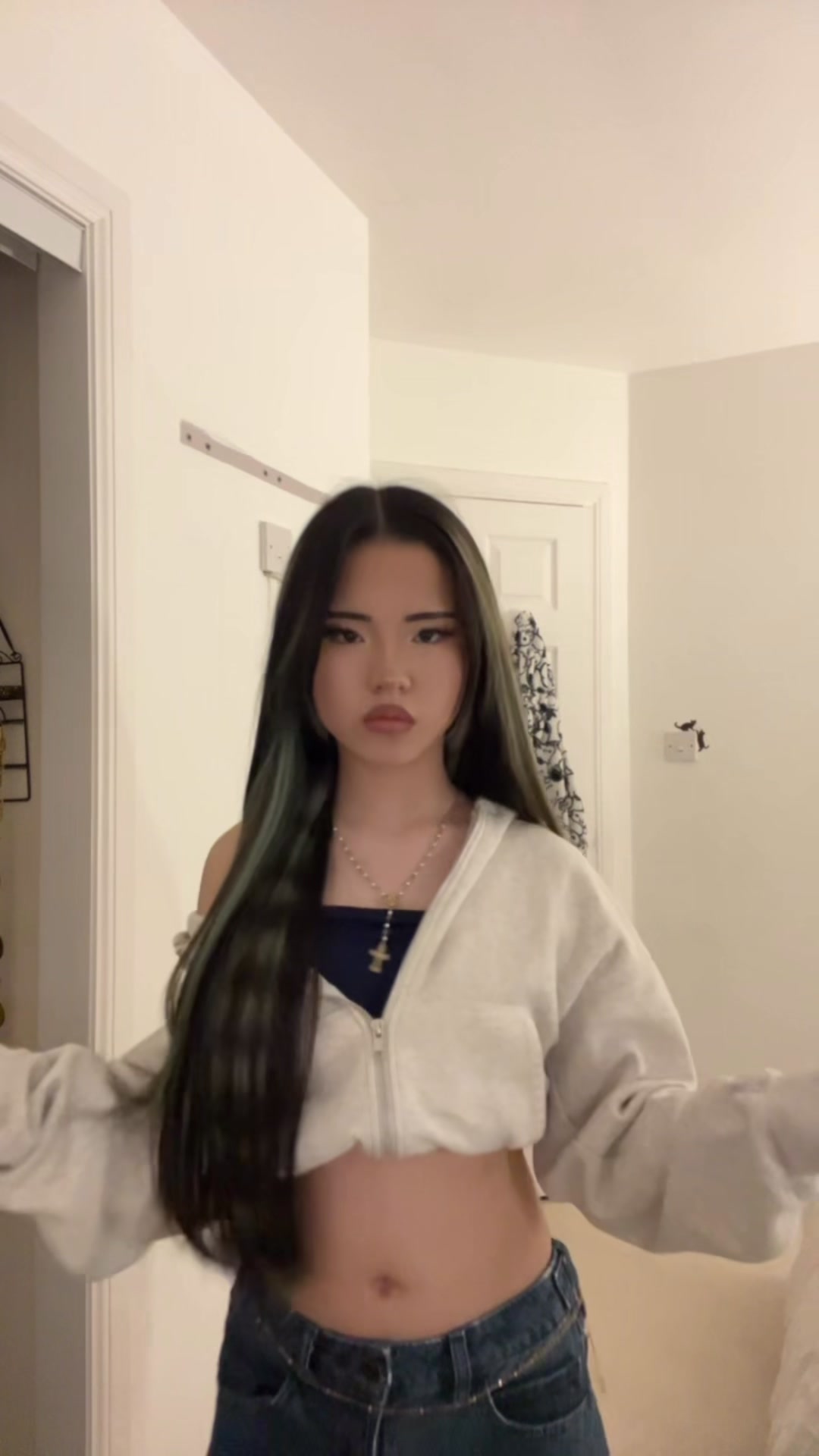 @𝑵𝑰𝑪𝑶𝑳𝑬💝