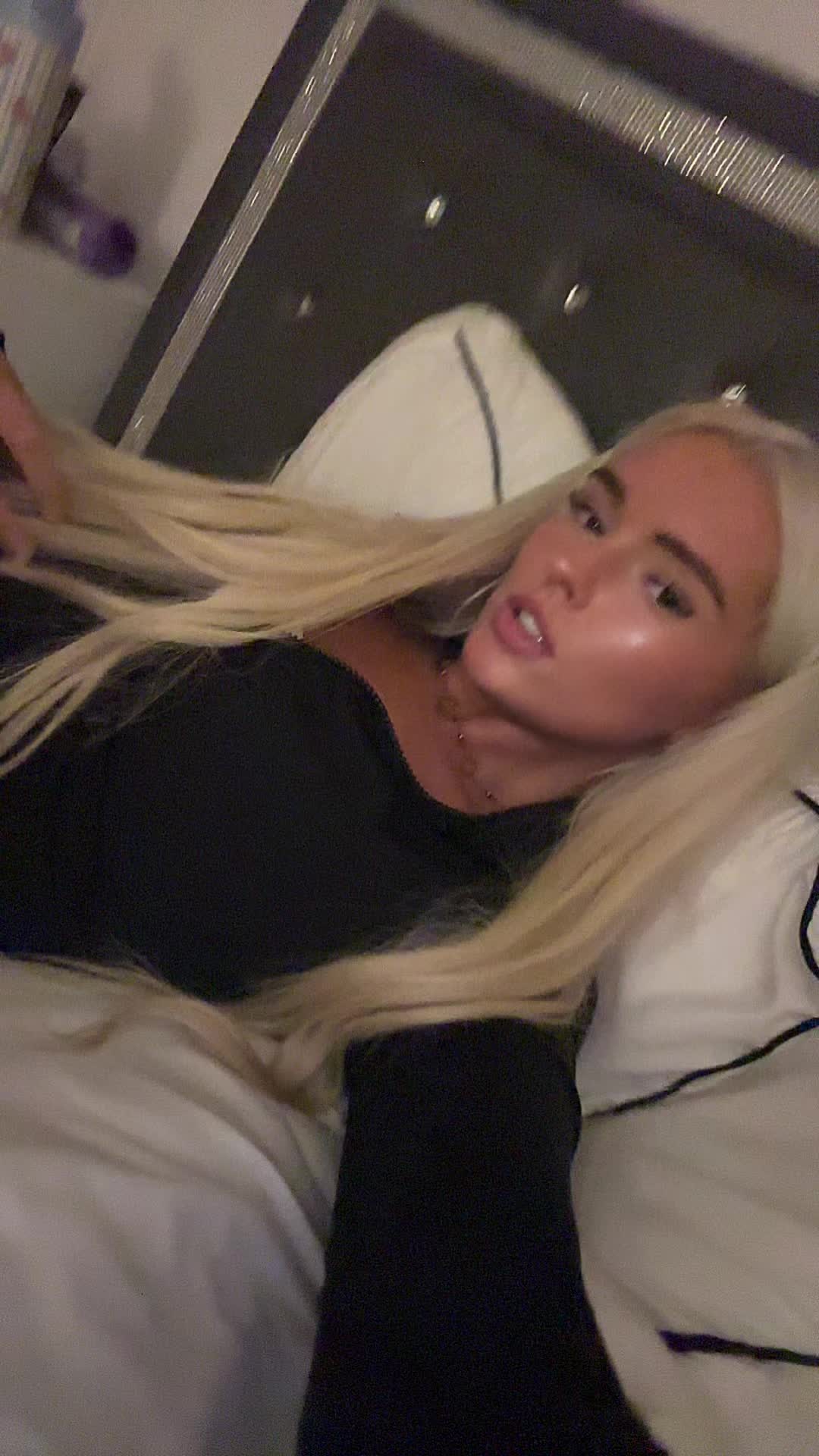 @demiii🤍😇x