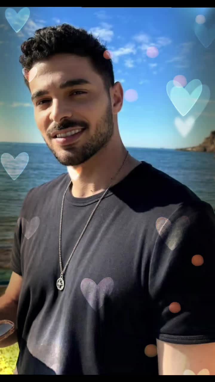 @ℳ𝑜𝓃𝒾𝓀𝒶 ℛ𝒶𝒻𝒶𝑒𝓁𝑜𝓋𝒶