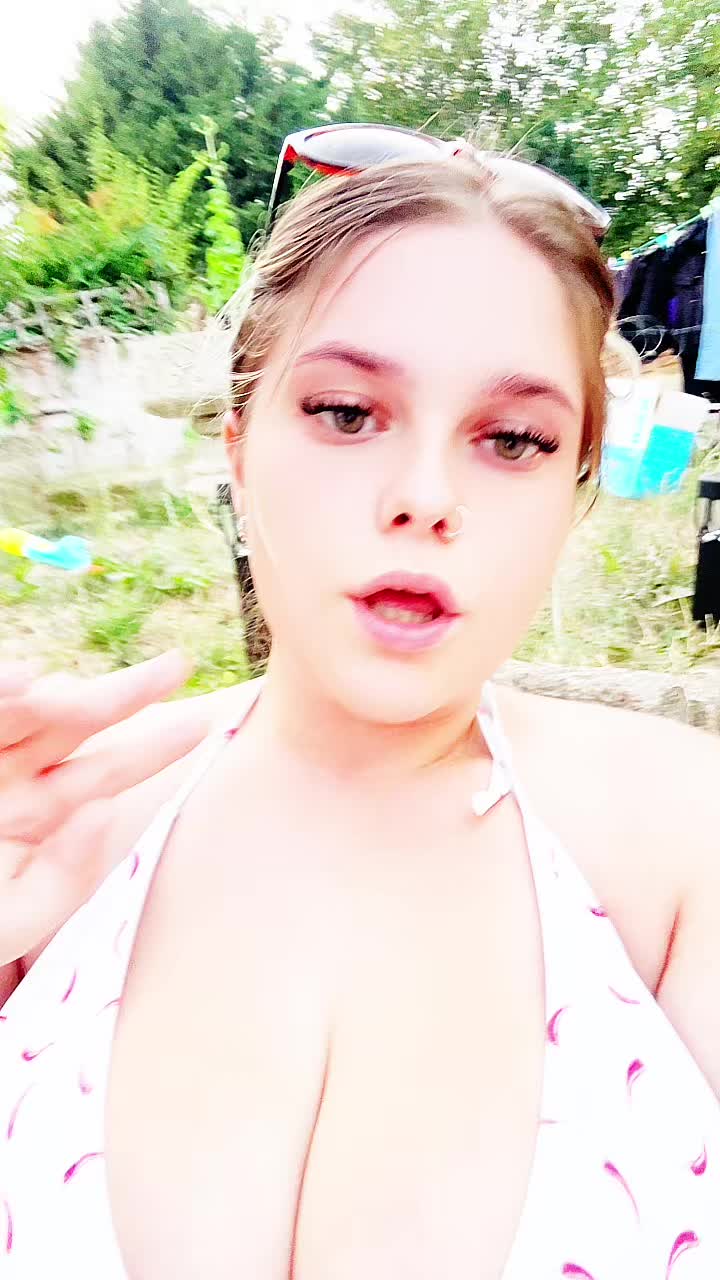 @Amielouise18